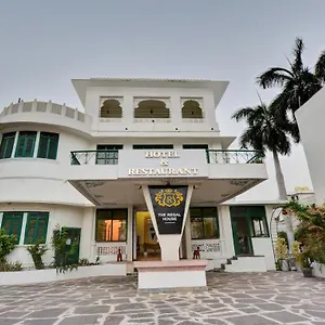Treebo The Regal House, Near Fateh Sagar Hotel Udaipur